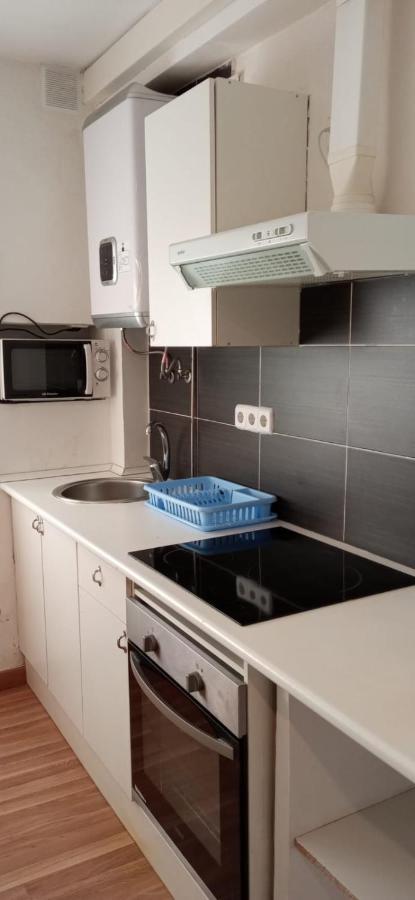 Apartamentos Pandiellos I Мадрид Екстериор снимка