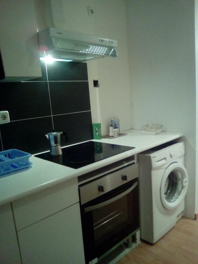 Apartamentos Pandiellos I Мадрид Екстериор снимка